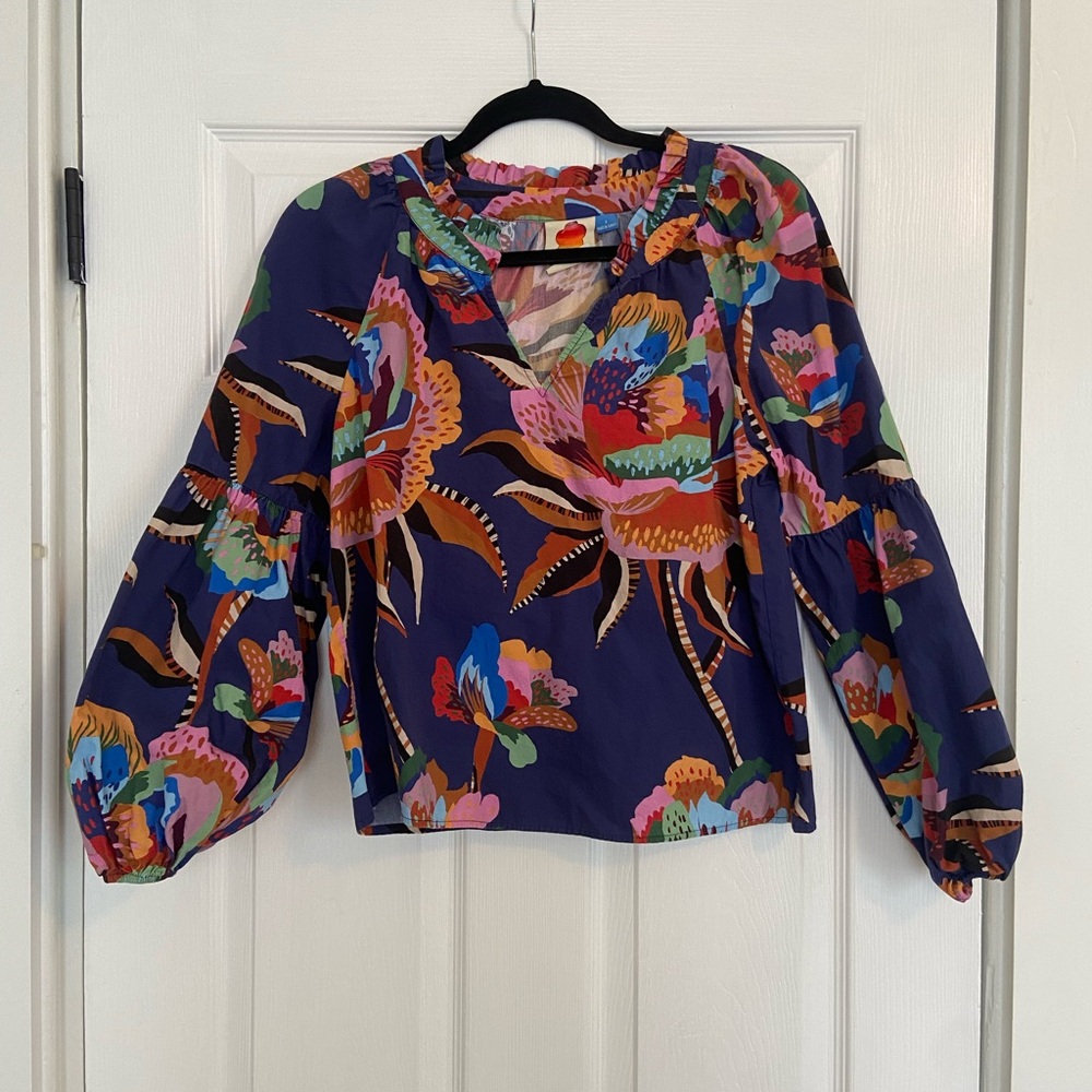 Long Sleeve Farm Rio Blouse. Size s. Great condition!
